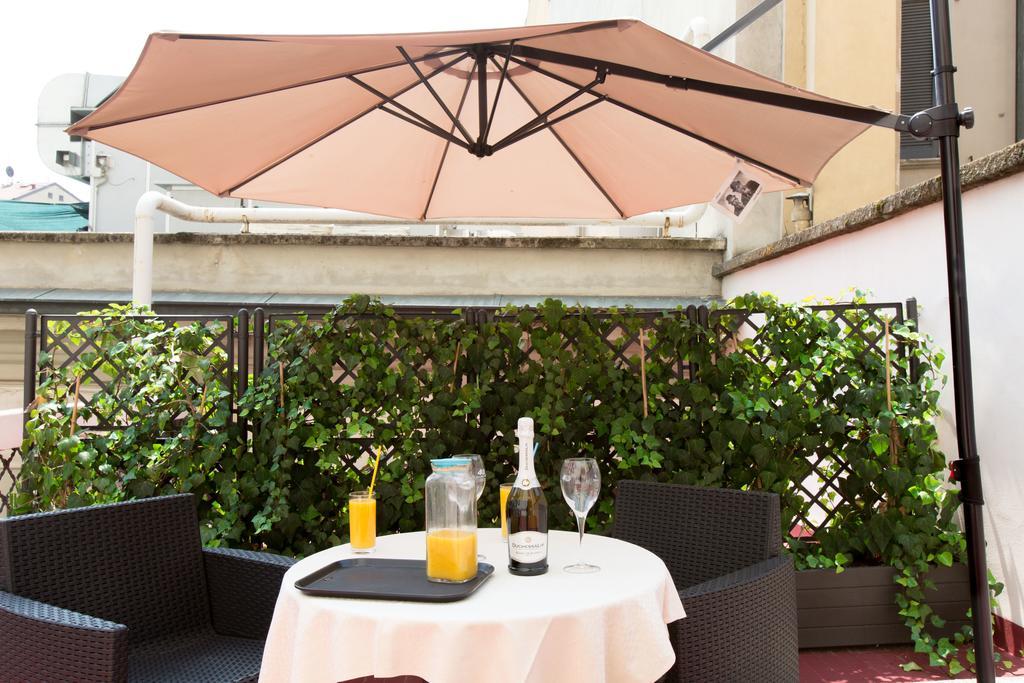 Hotel Piacenza Милан Экстерьер фото