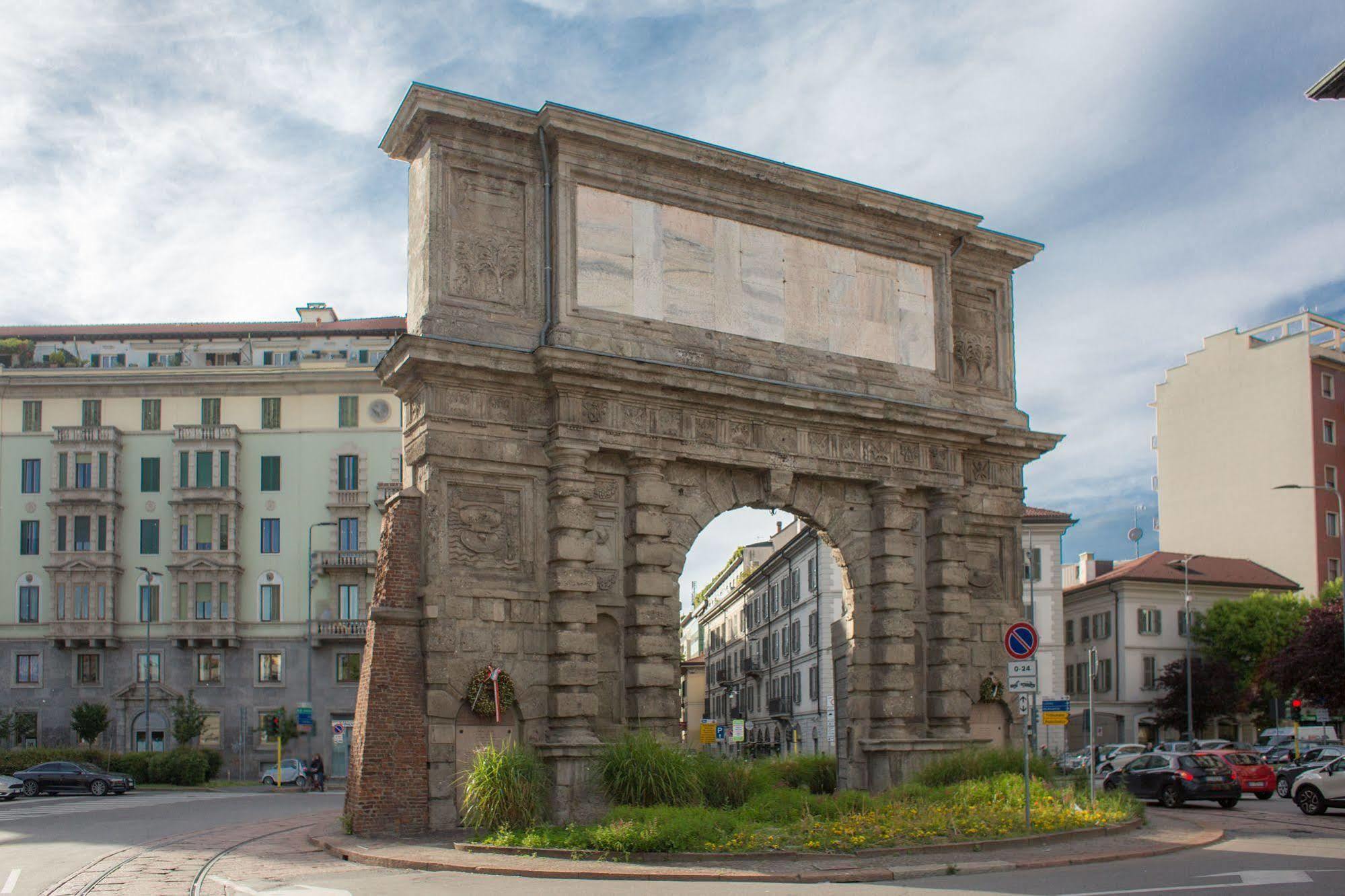 Hotel Piacenza Милан Экстерьер фото