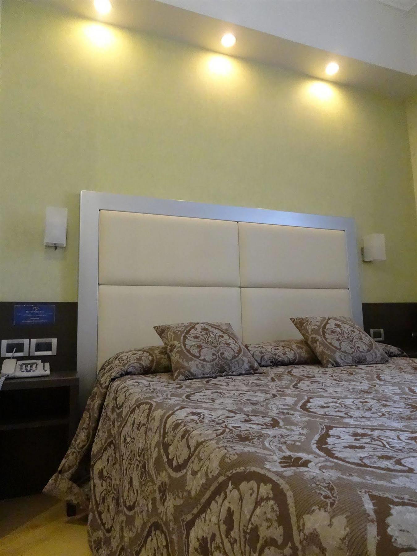 Hotel Piacenza Милан Экстерьер фото